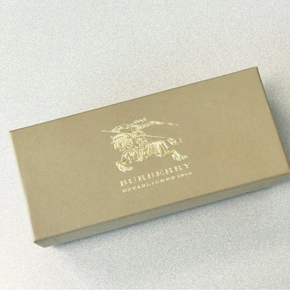 Gift Box Set - Picture 8 of 12